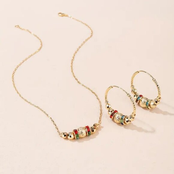 Beautiful Beaded Earrings and Pendant Set - Picture 2 of 4